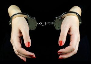 بازداشت بدنساز زن به دلیل انتشار تصاویر برهنه در اینستاگرام