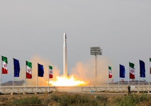 رکورد تازه در صنعت فضایی ایران؛ ماهواره «مهدا» به‌همراه دو نانو ماهواره به فضا پرتاب شد