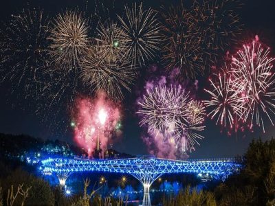 پل طبیعت تهران در شب سال نو ۱۴۰۳ نورافشانی می‌شود