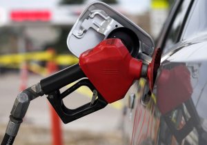 فروش بنزین ۷ هزار تومانی در پلتفرم‌های آنلاین